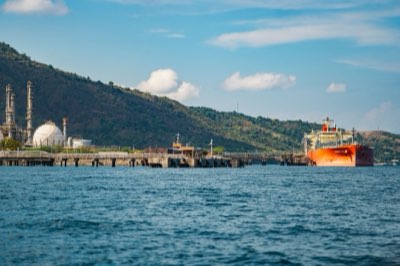 Phi Phi Inseln Tour: Wie passt dein Tempo zur Bootsart?