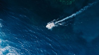 Phi Phi: Lancha vs. Barco Grande, elige tu aventura perfecta