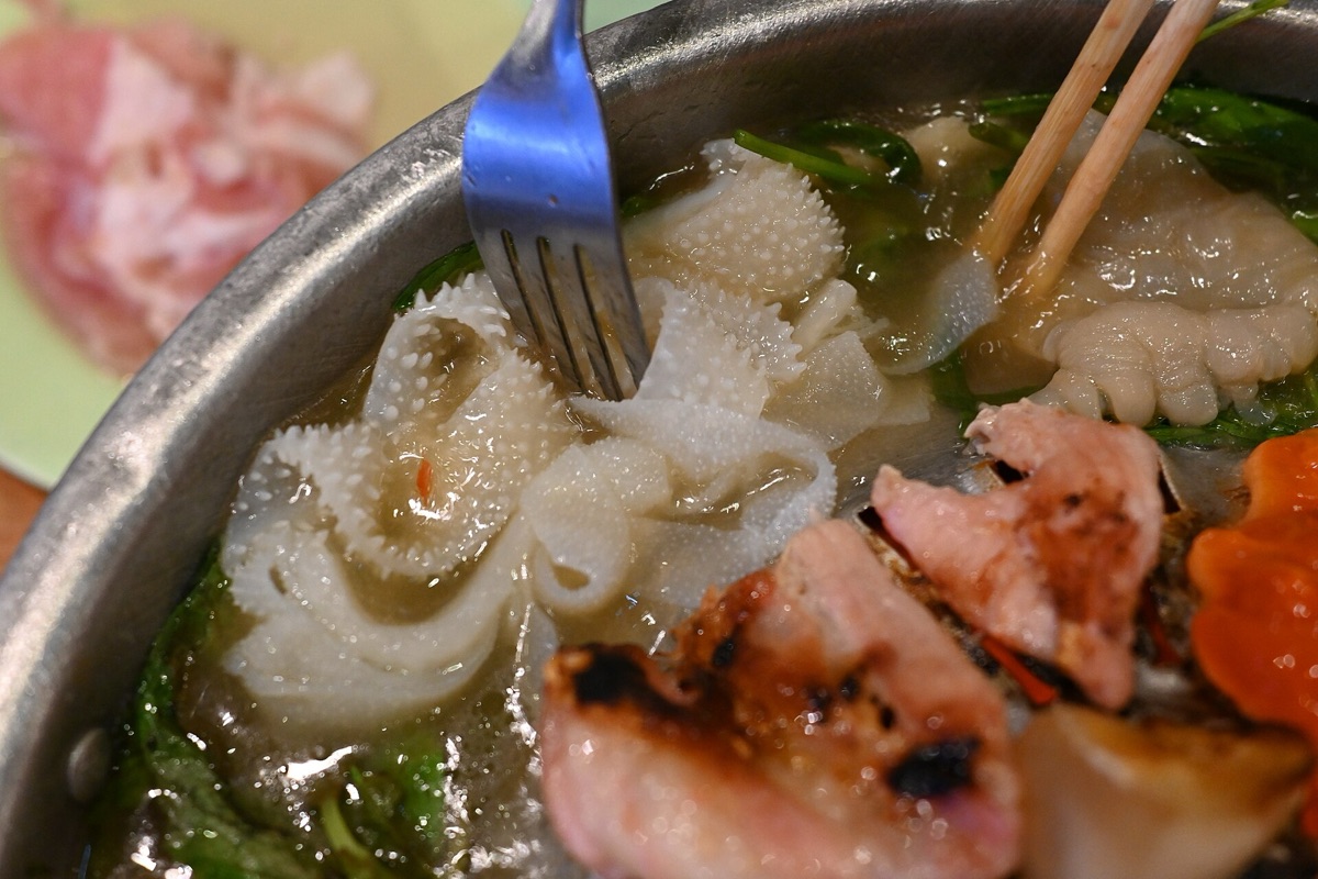 シモパンの現地料理