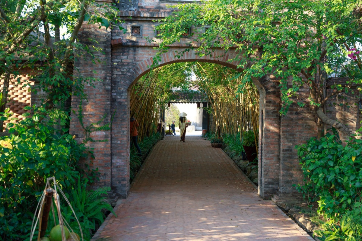Siam Naramit Theme Park entrance archway